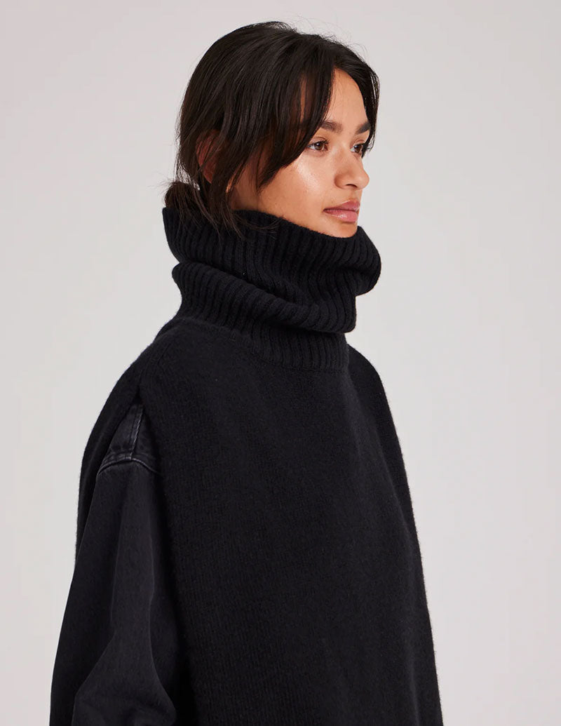 GAI + LISVA Lambswool Neckpiece - Black