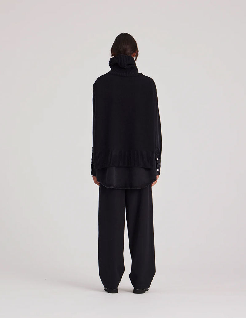 GAI + LISVA Lambswool Neckpiece - Black