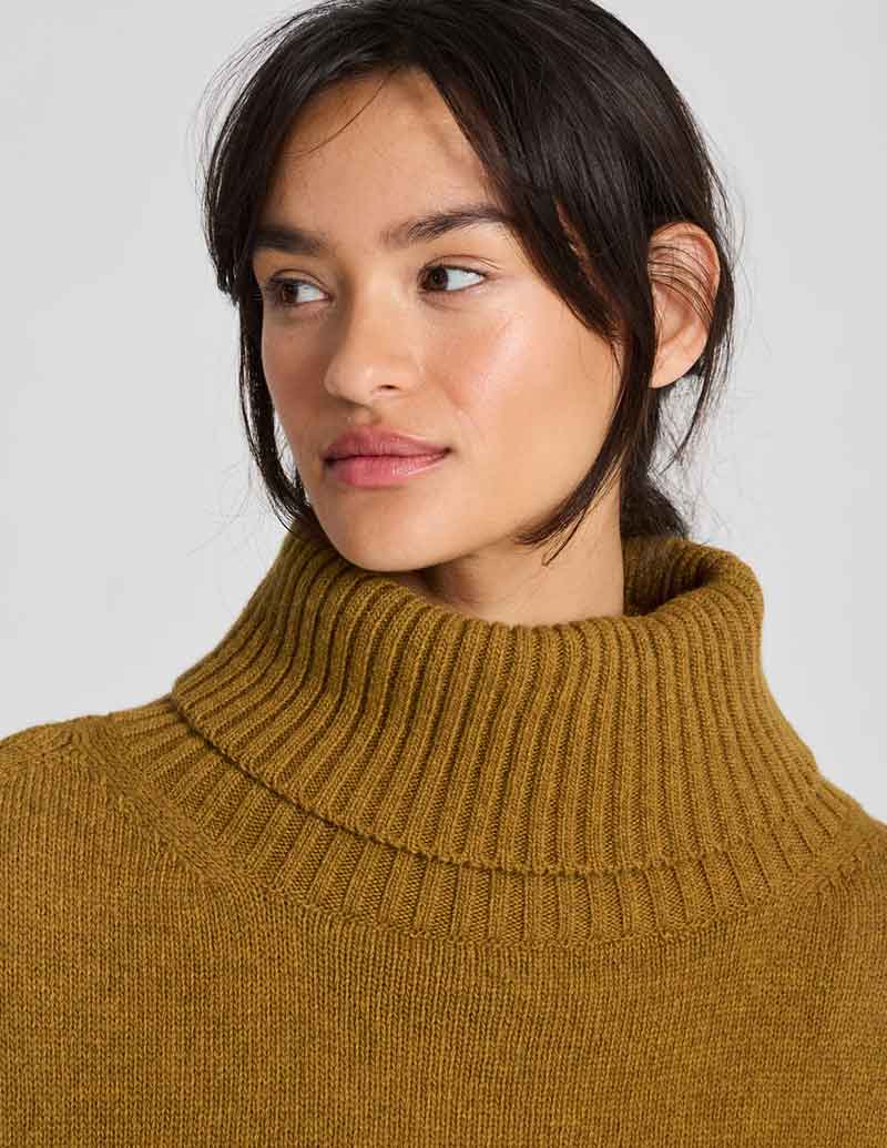 GAI + LISVA Lambswool Neckpiece - Tobacco